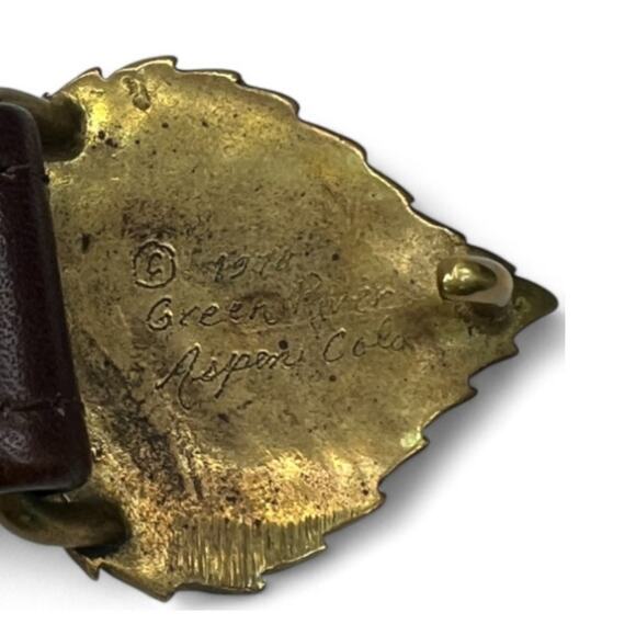 Vintage Belt 1970\'s Whimsical  Unisex Brass Leaf Buckle S Small Brown Leather main image 5